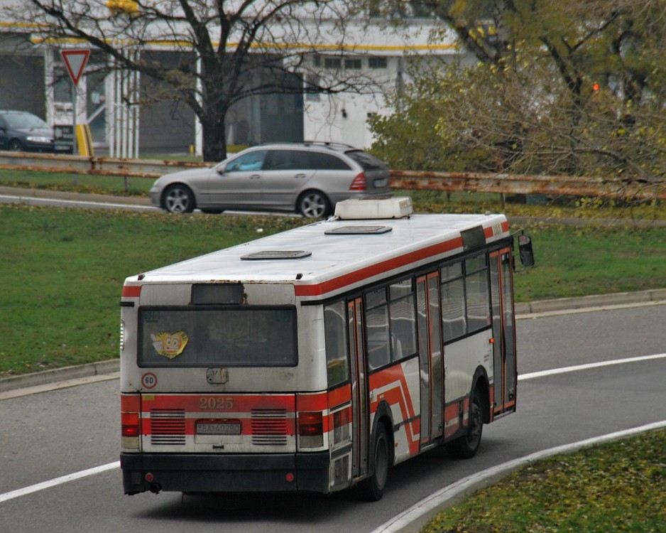 Ikarus 415 #2025